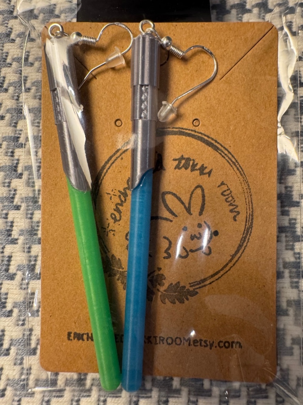 Star Wars NWT Glow in the Dark Light Saber Earrings